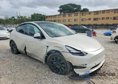 2021 Tesla Model Y from USA, damaged, VIN 5YJYGDEE2MF067507